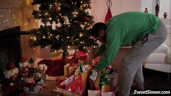 Seductive MILF Jessa Rhoades started an intense sensual sex with her hot neighbor Damon Dice and until they both got satisfied.