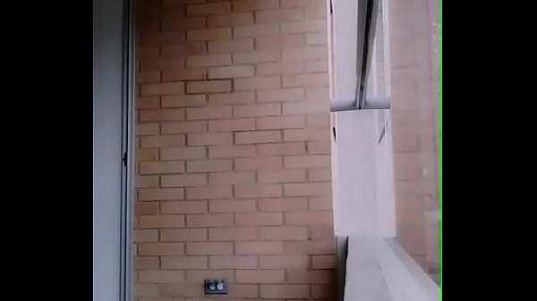 Colombiana dándola toda (se ve que la mama delicioso)