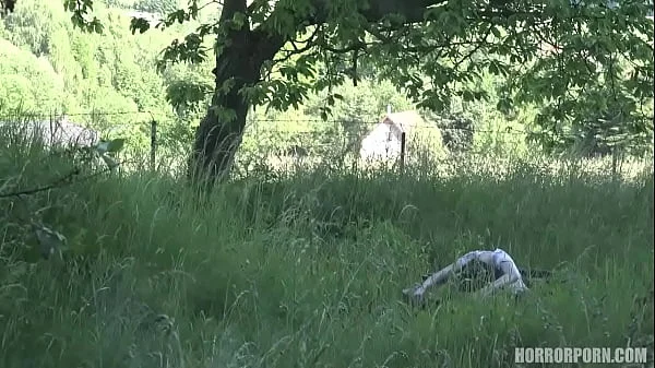 HORRORPORN - The girl from the well