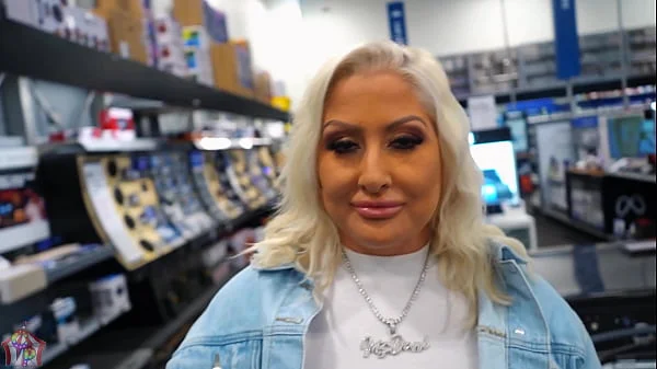 Mz Dani Meets Geek Squad Member At Best Buy And Invites Him Over To Repair More Than Her TV
