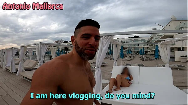 Mesmerizing BIG ASS Spanish Gets Picked Up In Public