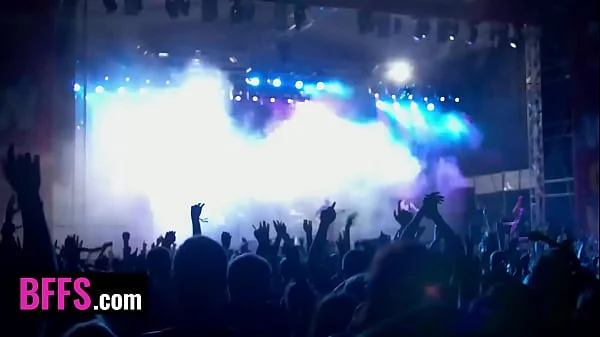 Hot Besties Dani Diaz, Mochi Mona & Satine Summers Get Fucked After Music Festival - BFFS