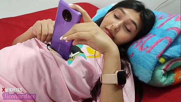 I my stepdaughter so that we can fuck while my wife is not at home, she accepts, she gives me a blowjob but my wife arrives and we don't continue!!