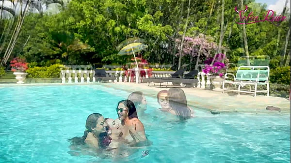 My friends challenge me to do mischief in the pool, I accept and they make me very horny with the games.