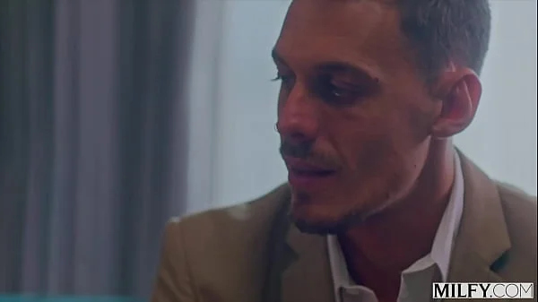 MILFY Anal-hungry voluptuous Savannah seduces new groom