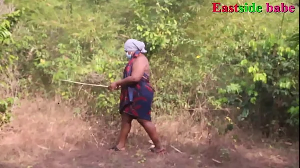 BBW EASTSIDEBABE WAS HORNY AND ENDED ROUGH IN THE FOREST