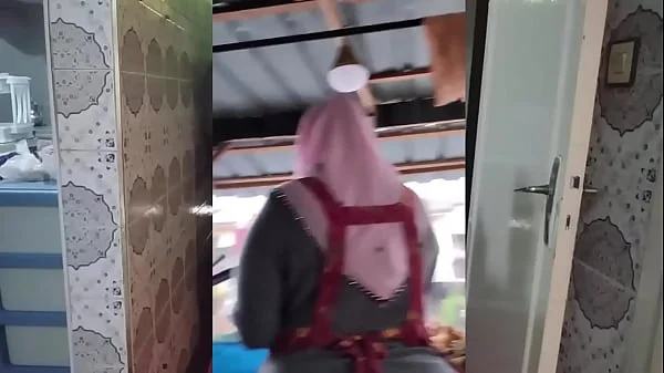 Thick Muslim Indonesian Milf