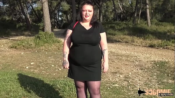 Jade, 23 ans, une brunette en manque de sexe hard