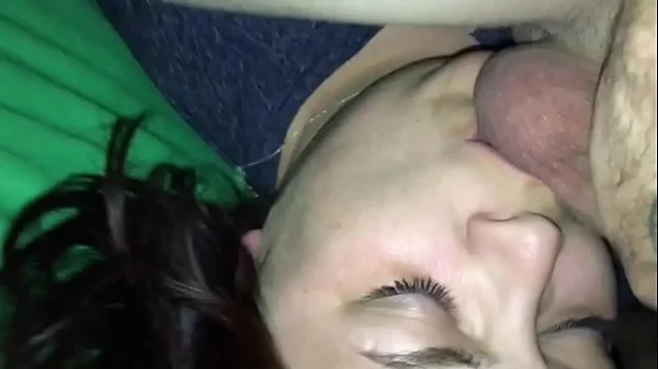 Amateur GF Sucks Balls Gets Facial