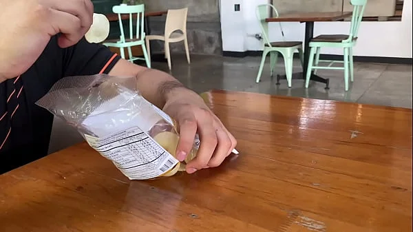 Coqueteo Con un Desconocido Infiel y Termina Clavándomela Toda Hasta Venirse -