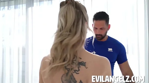 Gaping MILF Lorenzo Viota, Angie Lynx