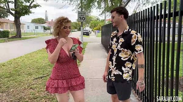 Lusty Lady Sara Jay Milks Apollo Banks With Her Moist Mature Muff!