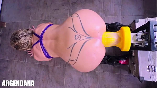 MUTANT CORN ANAL EXPERIMENT WITH ROBOT MACHINE