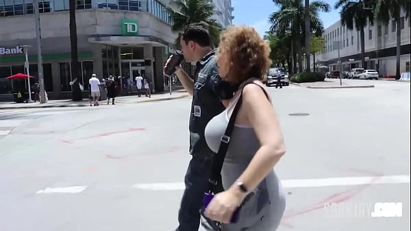 Mature Sara Jay Sucks & Rides Preston Parker On The First Date!