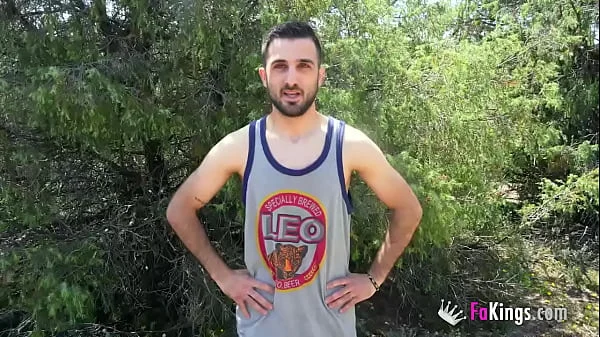 Amateur 18yo Luna Black looks for love and a good outdoors fuck!!