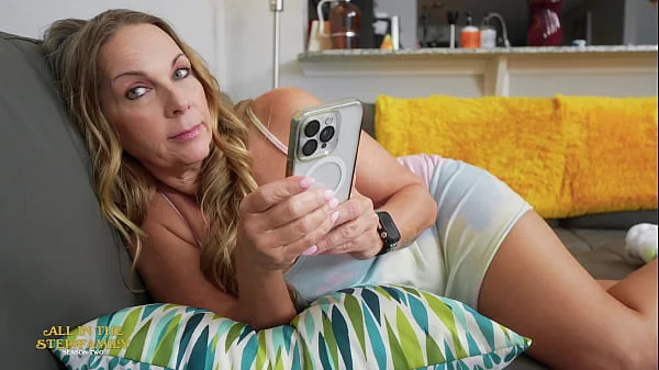 Step Mom Accepts Dare To Put Juniors Penis In Her Mouth ~ Kymber Leigh - AITSF250119