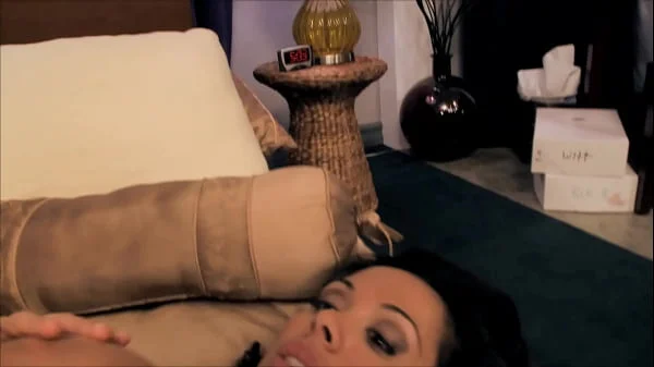 Brunette big tits mom make a blowjob