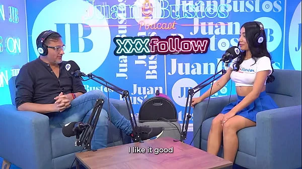 Little kinky Colombian Mayraoficial cums on the Sybian machine - Juan Bustos Podcast