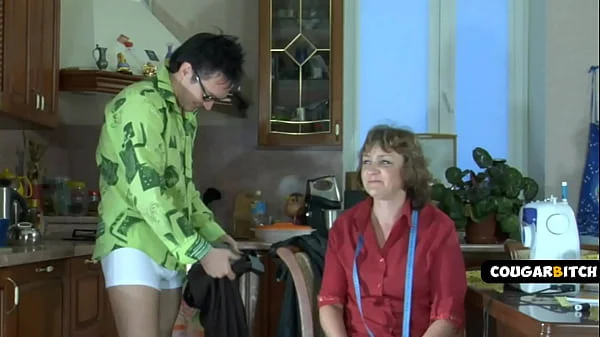 I just wanted to sew up my pants, but it went crazy!