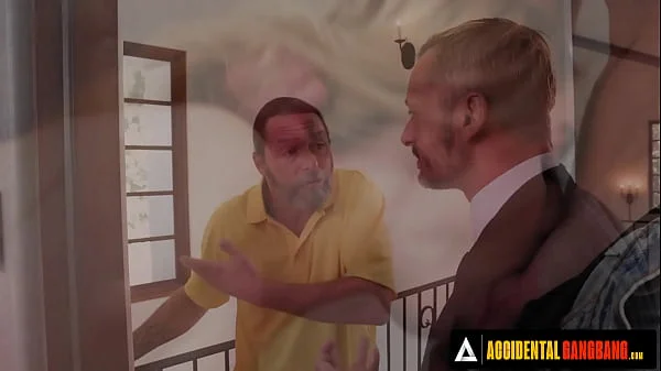 ACCIDENTAL GANGBANG - 5 Males Cheer Up Their Sexy Friend By Gangbanging Her SPANISH SUBTITLES