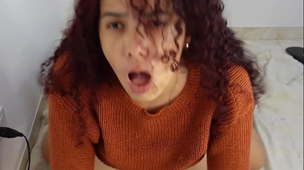 I'm very horny he follows me to a mature woman-real homemade sex