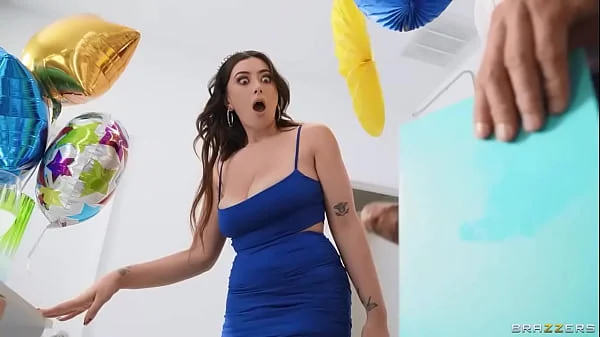 Sneaky Smash at the Birthday Bash Chloe Surreal / Brazzers/ Enter XVPROMO on official site for discount