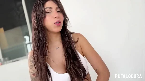 PutaLocura - Latina culona Smith traga semen de Torbe después de entrevista