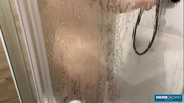 Gorgeous Babe Got Her Pussy Stretched By A Massive Cock