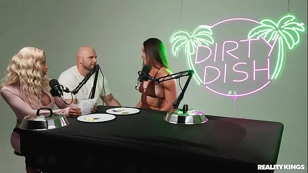 Dirty Dish: Kelsi Monroe / Reality Kings