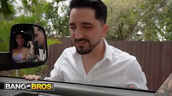 BANGBROS - Connie Perignon Turns A Regular Day In Miami Into A Fuck-Filled Bang Bus Adventure