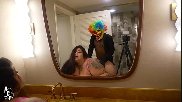 Comedic UPS Worker Delivers Major Cock To SSBBW Crystal Blue