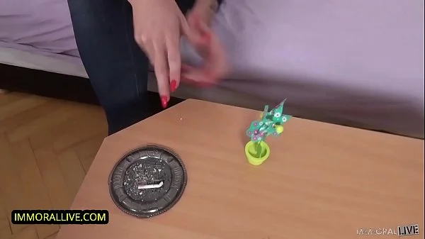 CRAFTY GUY GIVES CURVY MILF A CREAMPIE - Funny British Guy Bangs Phat Ass & Huge Tits Kayla Green