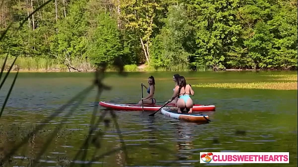 3 Girls, 1 SUP at ClubSweethearts
