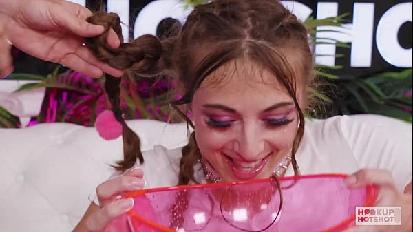 Stunning Pervert Gia Derza Hooks Up With Nade Nasty!