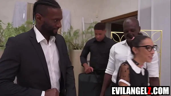 Kinky Painter Gets 3 Huge BBC Yves Morgan, Eva Generosi, Little Maly, Mannie Coco