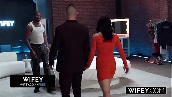 WIFEY Fit Hotwife Vanessa Arizona Gets Ultimate BBC Experience While Hubby Watches