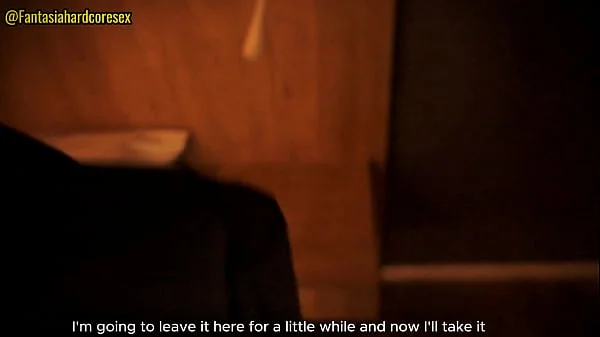 No puedo dejar de tocarme y tuve que poner mi pene en la boca de mi hermanastra (por poco nos descubren)