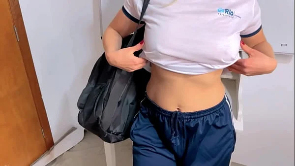 PROFESSOR E ALUNA NO RIO PEGOS FAZENDO SEXO E ELE FOI DEMITIDO