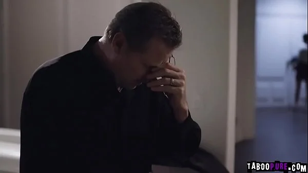 Bruntte Alina Lopez gobbles a mature cock!