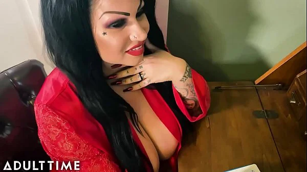 MODEL TIME - Samantha Mack Gets Dominated