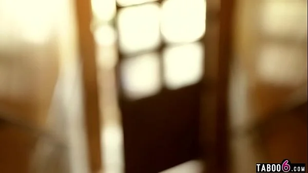 Stepdaughter teenie wants cock in her wet pussy