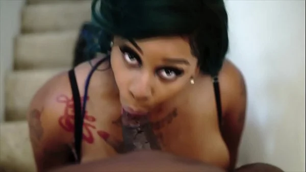 MONROE SWEETS SUCKING DICK