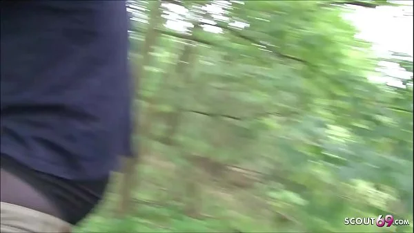 German Mom - Deutsche MILF Sina Velvet Draussen von Schwarzen gefickt