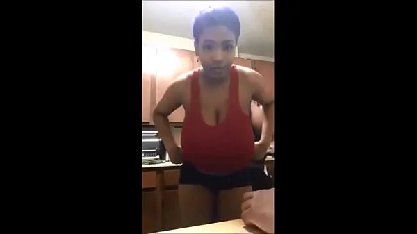 Huge tits Busty Woman on yassporn.com