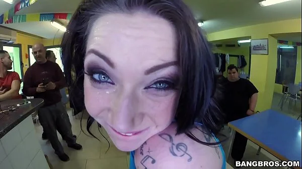 Harmony Reigns - Fucked in Public