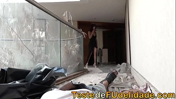 Patricinha Shayenne transou com o mendigo de rua Vinny Burgos