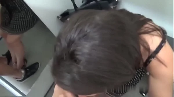 Pompino nel camerino