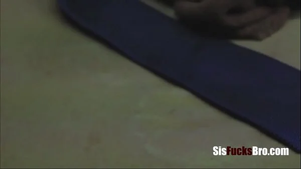 Blind Folded step Sister Doesn't Realise That Its Her Cock- Peyton Robbie