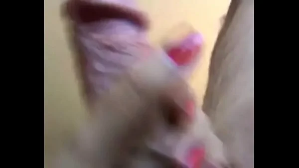 BRITISH INDIAN STUDENT GIVES A REAL NICE HANDJOB