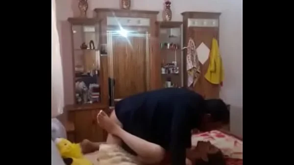 اب ينيك بنته في غرفته